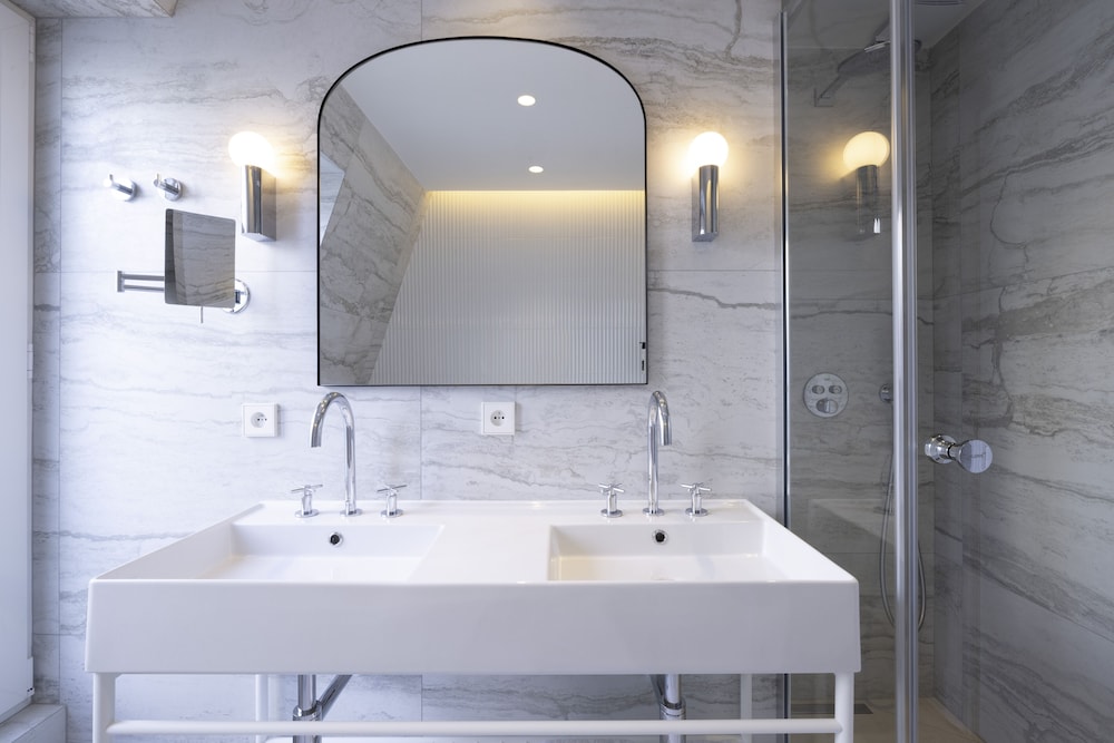 Habitación Junior del hotel des Carmes By Malone. Foto 11