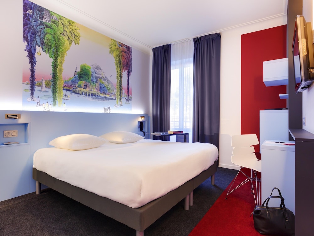 Habitación Standard con una cama doble del hotel Ibis Styles Nantes Centre Gare. Foto 1