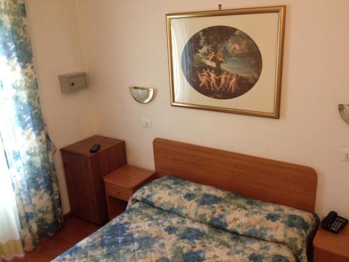 Habitación Doble - 1 o 2 camas del hotel Tirreno. Foto 12