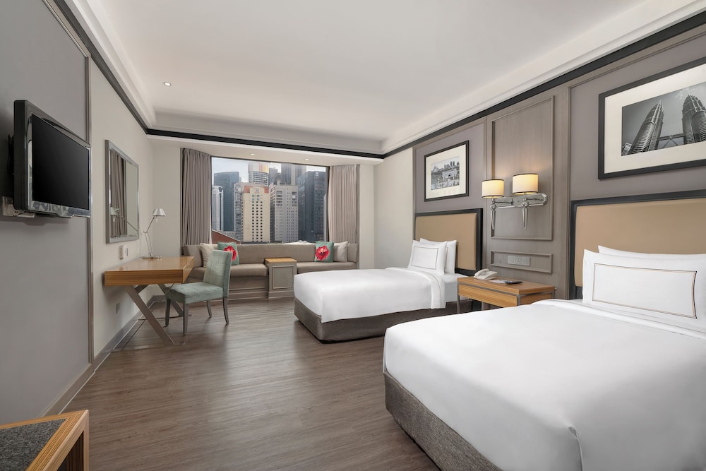 Habitación Meliá con vistas a la ciudad del hotel Melia Kuala Lumpur. Foto 1