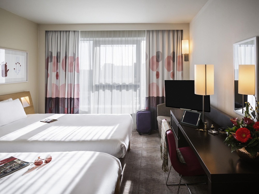 Habitación estándar: 2 camas individuales del hotel Novotel Reading Centre. Foto 3