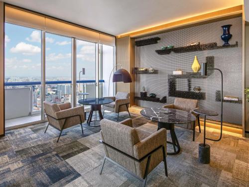 Executive Prestige, 1 King, Lounge Access, High Floor, Balcony, Marina Bay View del hotel Swissotel The Stamford, Singapore. Foto 4