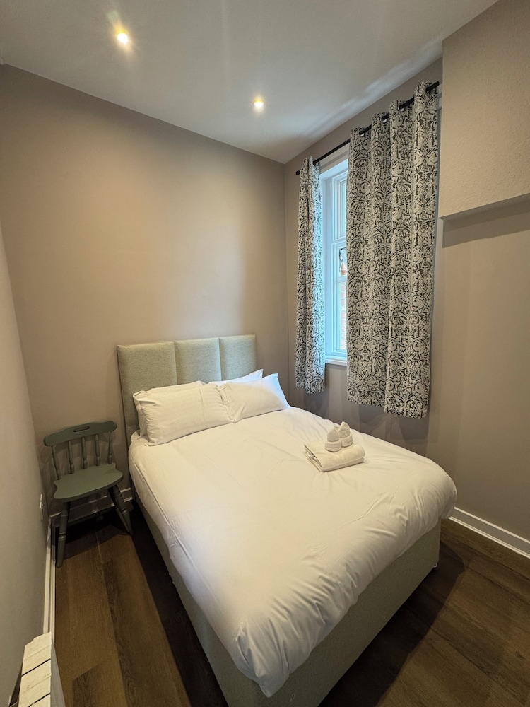 Habitación Doble del hotel Charlie. Foto 1