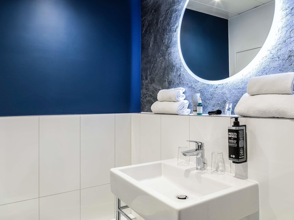 Habitación Estándar con 1 cama doble del hotel Ibis Styles Paris Mairie De Montreuil. Foto 5