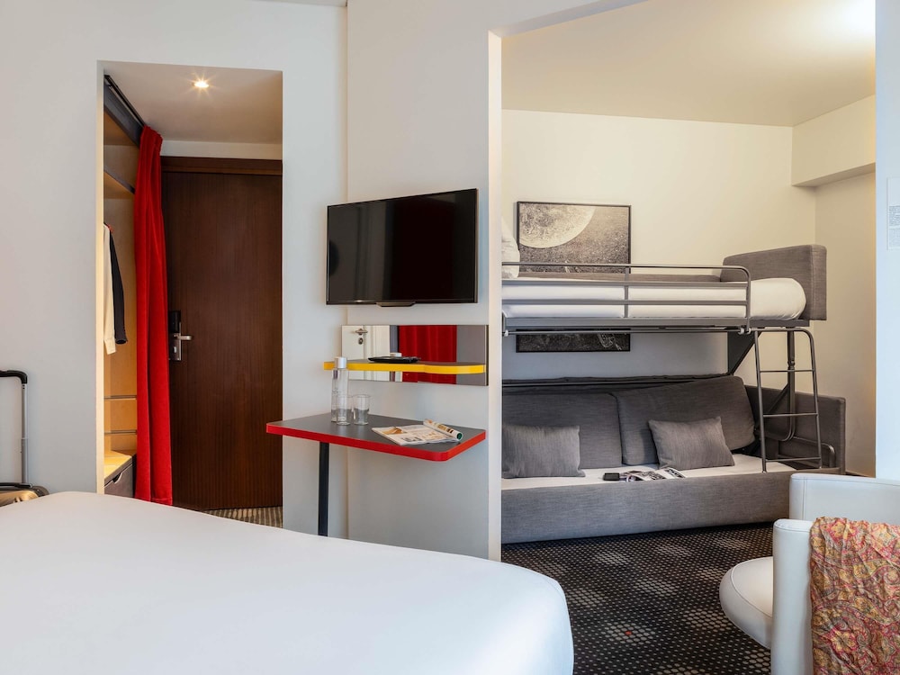 Suite Standard familiar con 2 habitaciones comunicadas del hotel Ibis Styles Paris Mairie De Montreuil. Foto 5