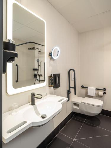 Habitación Doble Estándar - Adaptada para personas con discapacidad del hotel Mercure Wien City