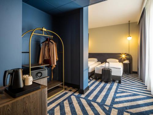 Habitación Doble Estándar - Adaptada para personas con discapacidad del hotel Mercure Wien City. Foto 5