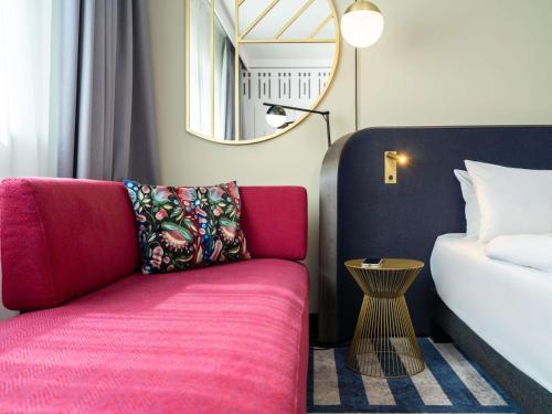 Habitación Superior con cama extragrande del hotel Mercure Wien City. Foto 6
