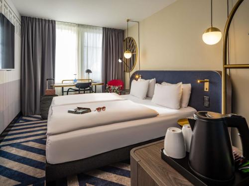 Habitación Estándar - 1 cama grande del hotel Mercure Wien City. Foto 6