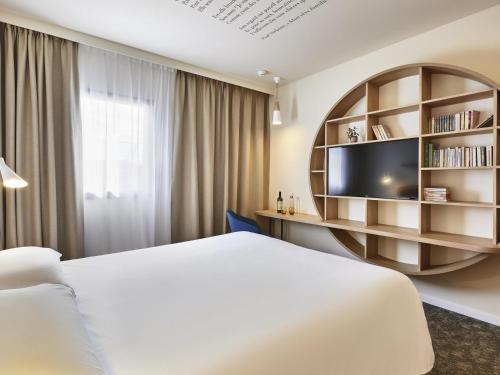 Habitación Standard con cama doble del hotel ibis Styles La Roche-sur-Yon. Foto 3