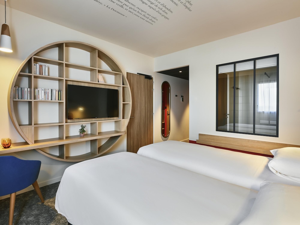Habitación Standard con 2 camas individuales del hotel ibis Styles La Roche-sur-Yon. Foto 1