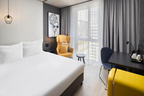 Habitación Estándar del hotel Radisson and Suites Zurich. Foto 4