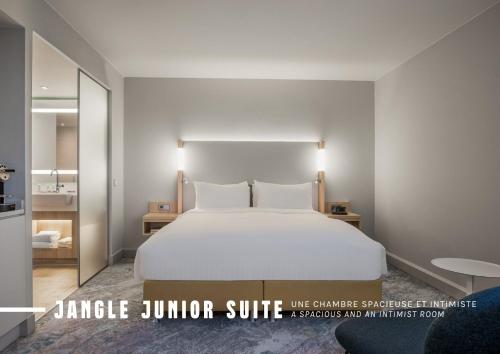 Junior King Suite with Sofa Bed - Free Airport Shuttle del hotel The Jangle Hotel - Paris - Charles de Gaulle - Airport