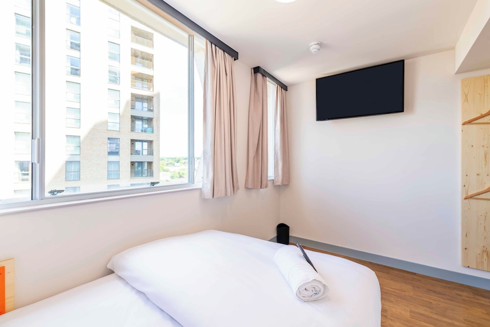 Accessible Double Room del hotel easyLondon Croydon. Foto 10