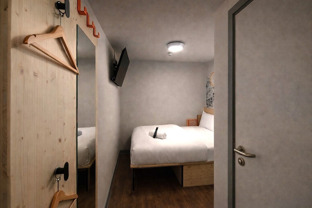 Habitación doble (No Windows) del hotel easyLondon Croydon. Foto 2