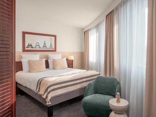 Habitación Doble Privilege con vistas del hotel Mercure Paris Gare Montparnasse TGV. Foto 4