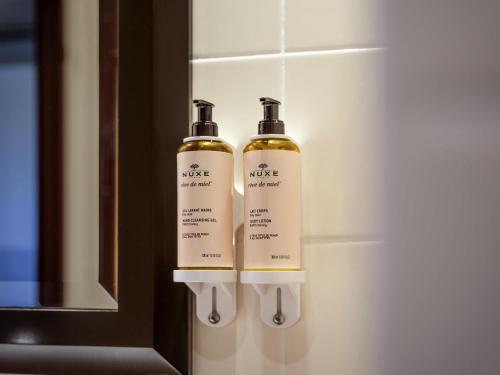 Habitación Familiar - 1 cama doble y 2 camas individuales del hotel Mercure Paris Gare Montparnasse TGV. Foto 3