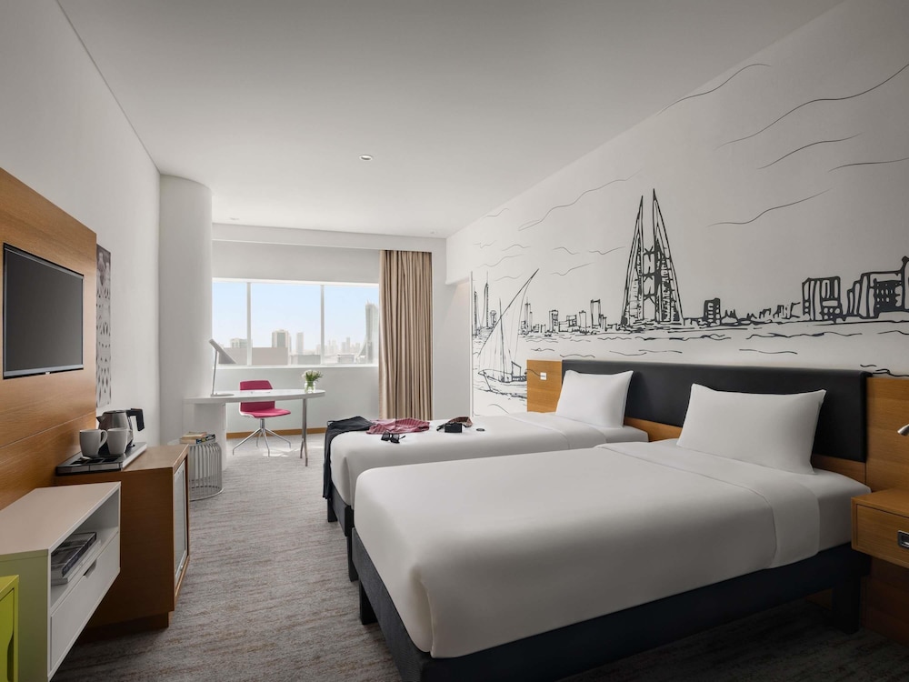 Suite Estándar, Dos Camas Individuales, Vistas a la Ciudad del hotel ibis Styles Manama Diplomatic Area