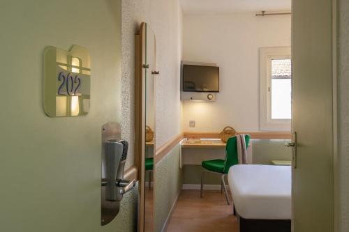 Habitación Estandar del hotel ibis budget Menton. Foto 5