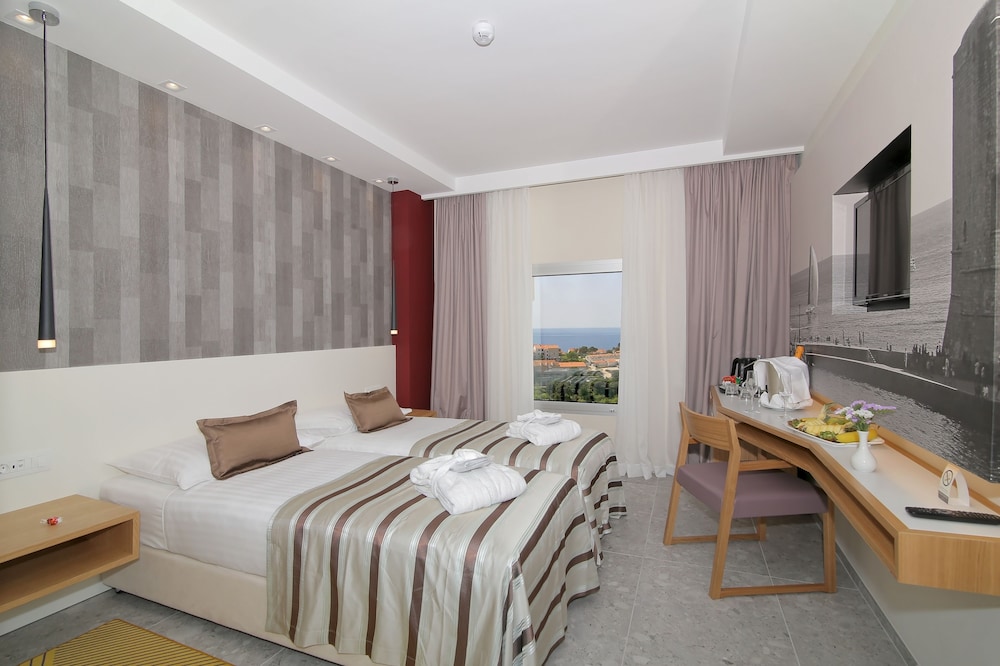 Habitación estándar con 1 cama doble o 2 individuales del hotel Lero. Foto 1