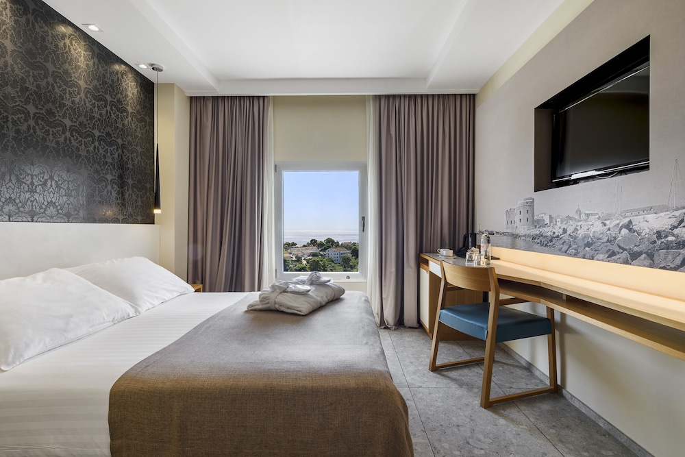 Habitación estándar con 1 cama doble o 2 individuales del hotel Lero. Foto 6