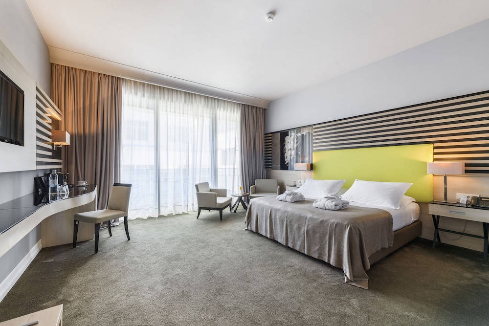Habitación ejecutiva, balcón (4 * ) del hotel Lero