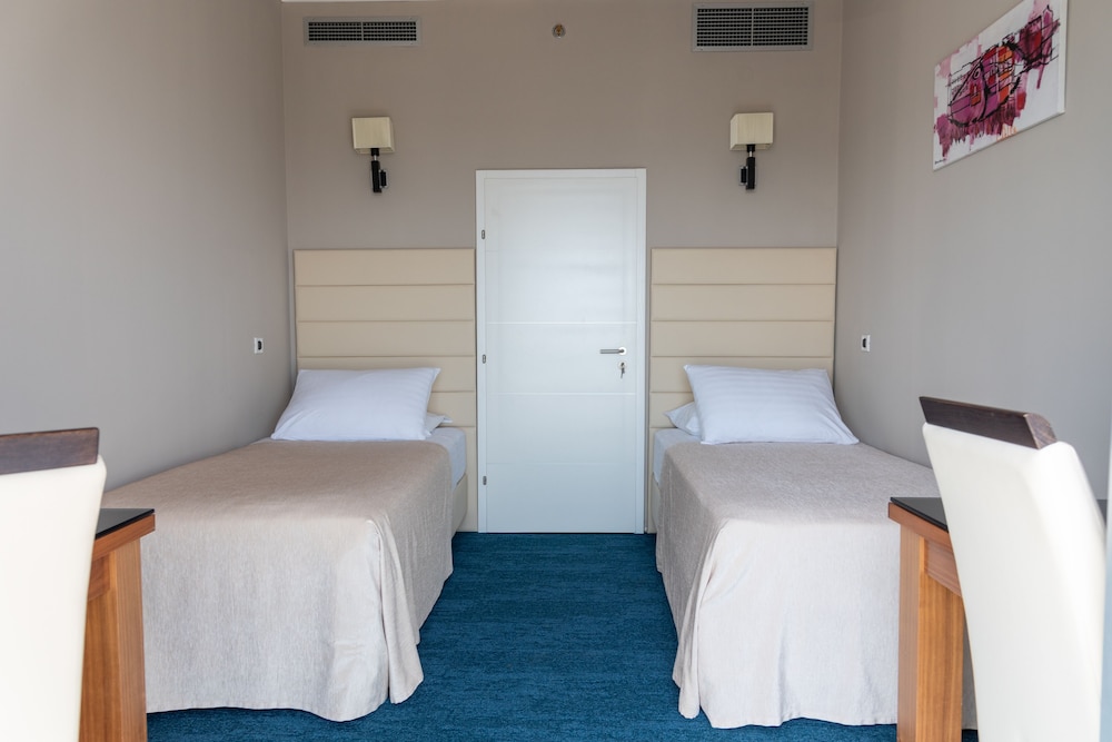 Ático Deluxe, 2 habitaciones, no fumadores, vistas al mar del hotel Lero. Foto 1