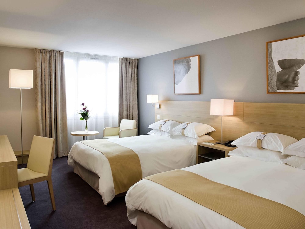 Habitación Superior - 2 camas dobles del hotel Mercure Paris Velizy