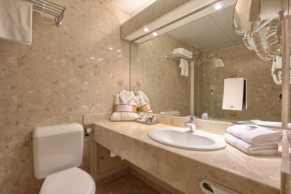 Habitación Privilege - 1 cama doble del hotel Mercure Paris Velizy. Foto 5