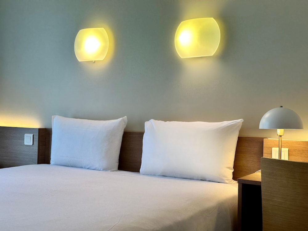 Habitación estándar, 1 cama doble del hotel CAMPANILE PARIS 12 - Bercy Village. Foto 4