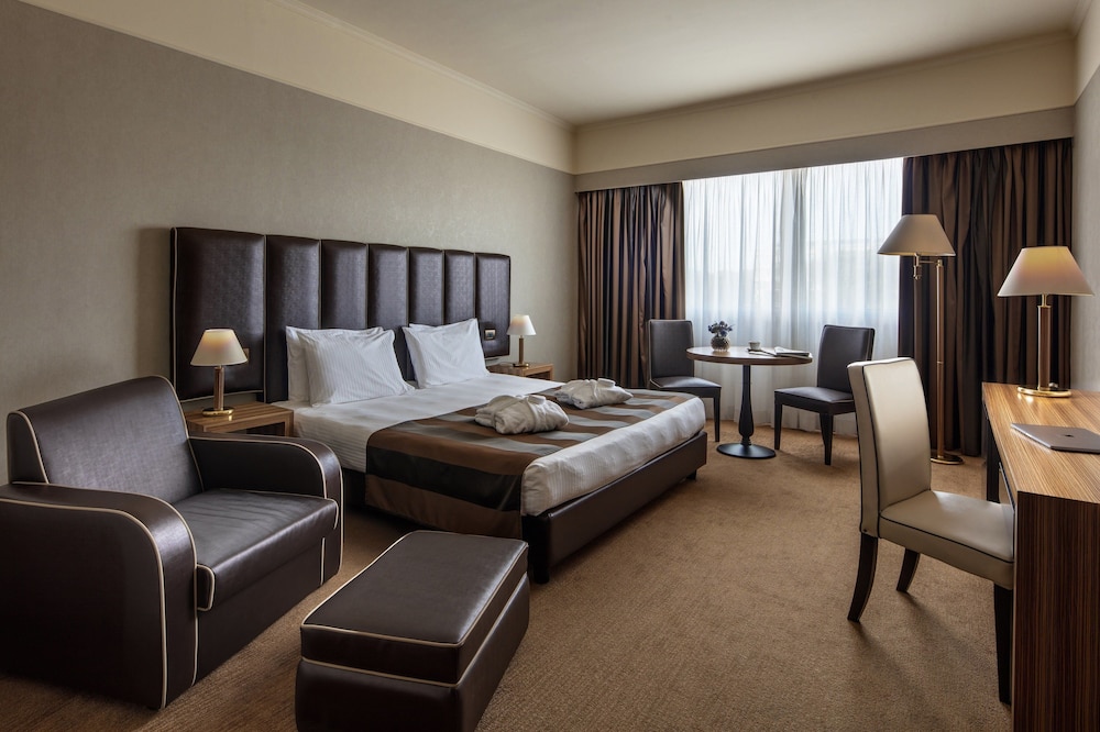 Habitación Premium del hotel Holiday Inn Rome- Eur Parco Dei Medici, An Ihg. Foto 3