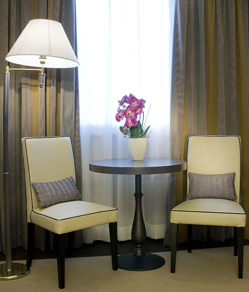Habitación Premium, 1 cama de matrimonio del hotel Holiday Inn Rome- Eur Parco Dei Medici, An Ihg. Foto 1