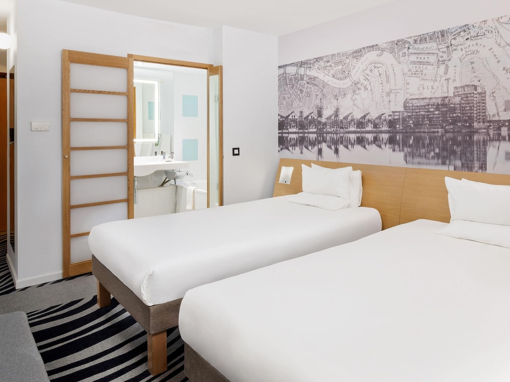 Habitación estándar, 2 camas individuales del hotel Novotel London Excel. Foto 2