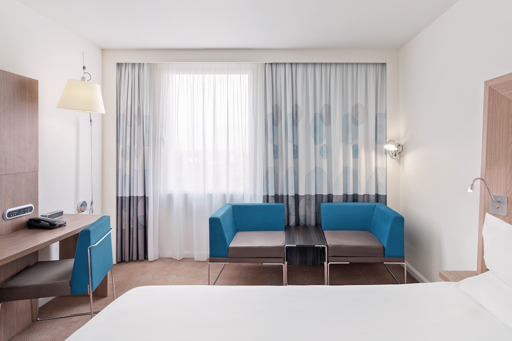 Habitación estándar, 1 cama de matrimonio del hotel Novotel London Excel. Foto 1