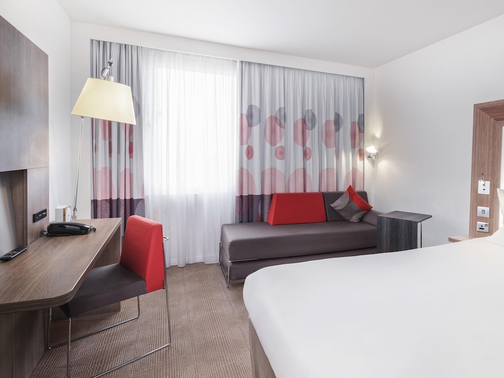 Habitación, 1 cama de matrimonio, accesible para personas con discapacidad del hotel Novotel London Excel. Foto 2