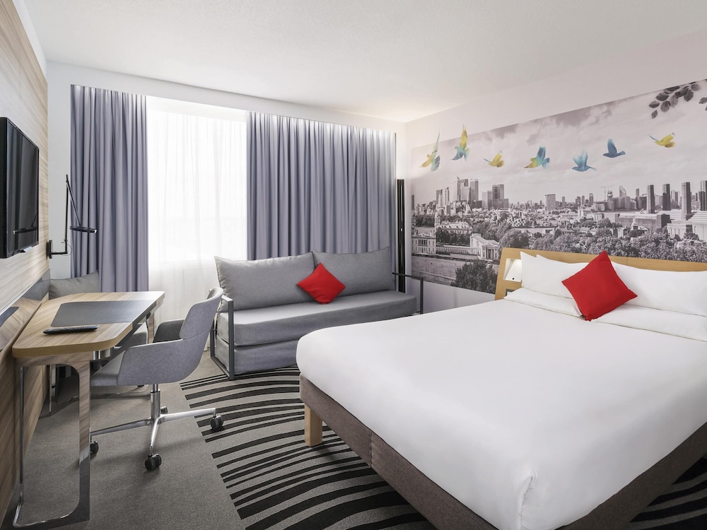 Habitación superior, 1 cama de matrimonio con sofá cama del hotel Novotel London Excel