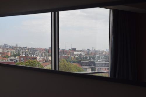 Habitación triple Superior Vista ciudad Con Vistas 3 camas individuales del hotel Hotel Blaise & Francis