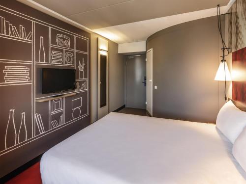 Habitación Business Â con vistas a la ciudad del hotel Ibis Amsterdam City West. Foto 4