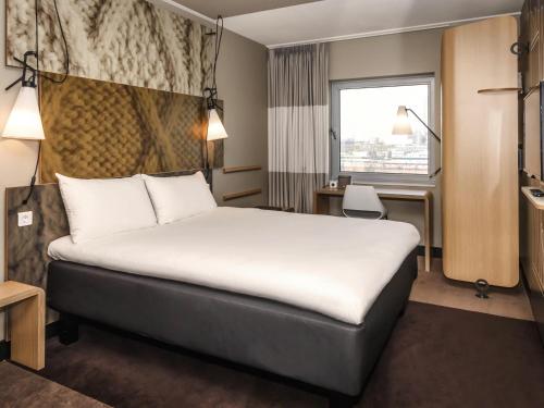 Habitación Doble del hotel Ibis Amsterdam City West. Foto 16