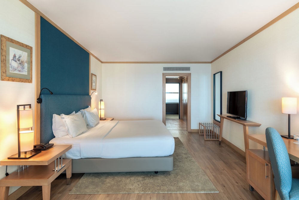 Habitación Premium Deluxe, vistas al mar del hotel Sesimbra Oceanfront. Foto 1
