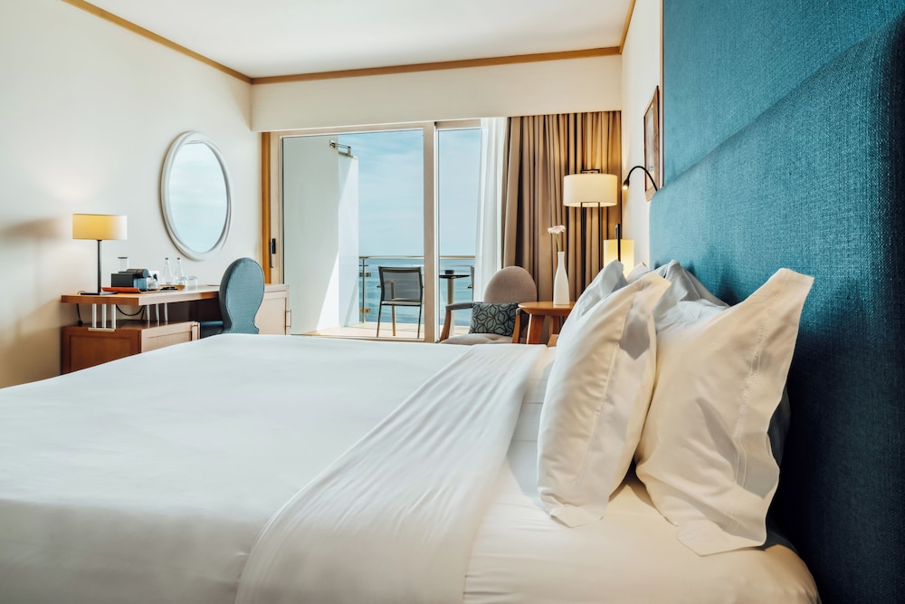 Habitación Premium Deluxe, vistas al mar del hotel Sesimbra Oceanfront. Foto 2