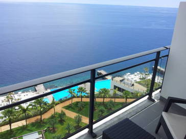 Suite Vista Mar Frontal del hotel Vidamar Resort Madeira. Foto 1