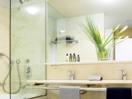 Suite Premium con vistas al mar del hotel Vidamar Resort Madeira