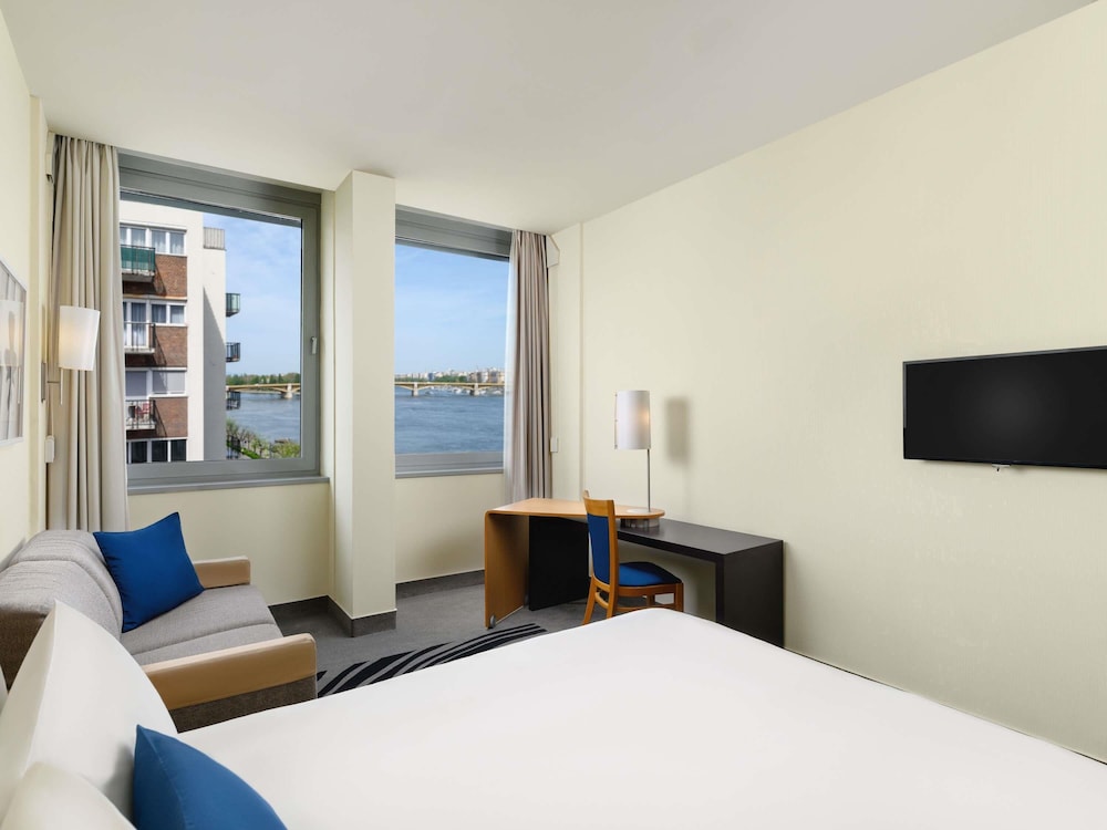 Habitación ejecutiva, 1 cama doble del hotel Novotel Budapest Danube. Foto 4