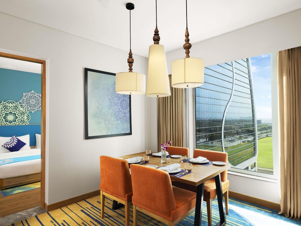 Suite Ejecutiva del hotel Grand Mercure Ahmedabad GIFT City. Foto 5