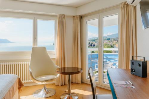Alojamiento acogedor Mona con vistas al lago y balcón del hotel Mona Montreux. Foto 1