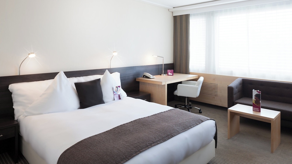 Habitación Premium, 1 cama de matrimonio del hotel Crowne Plaza Zürich, An Ihg
