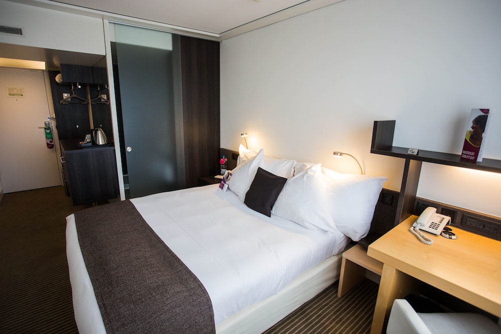 Habitación estándar del hotel Crowne Plaza Zürich, An Ihg