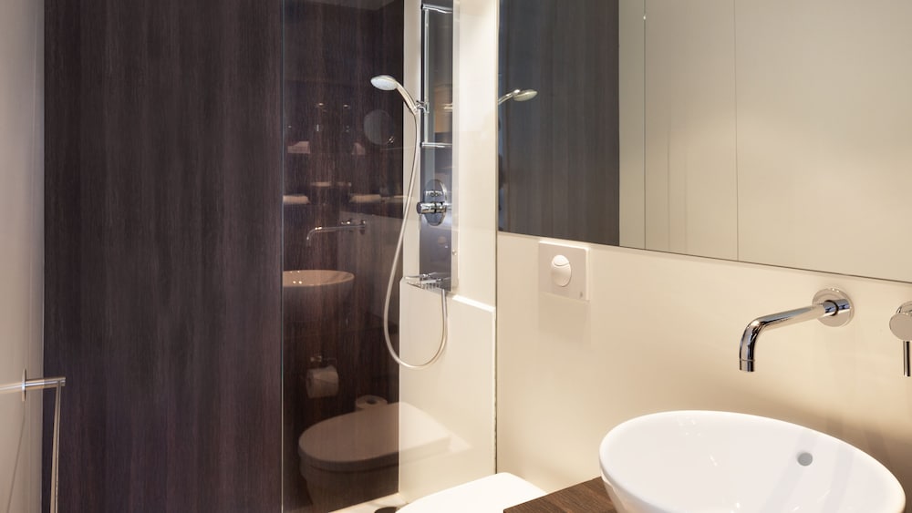 Habitación estándar, 2 camas individuales del hotel Crowne Plaza Zürich, An Ihg. Foto 7