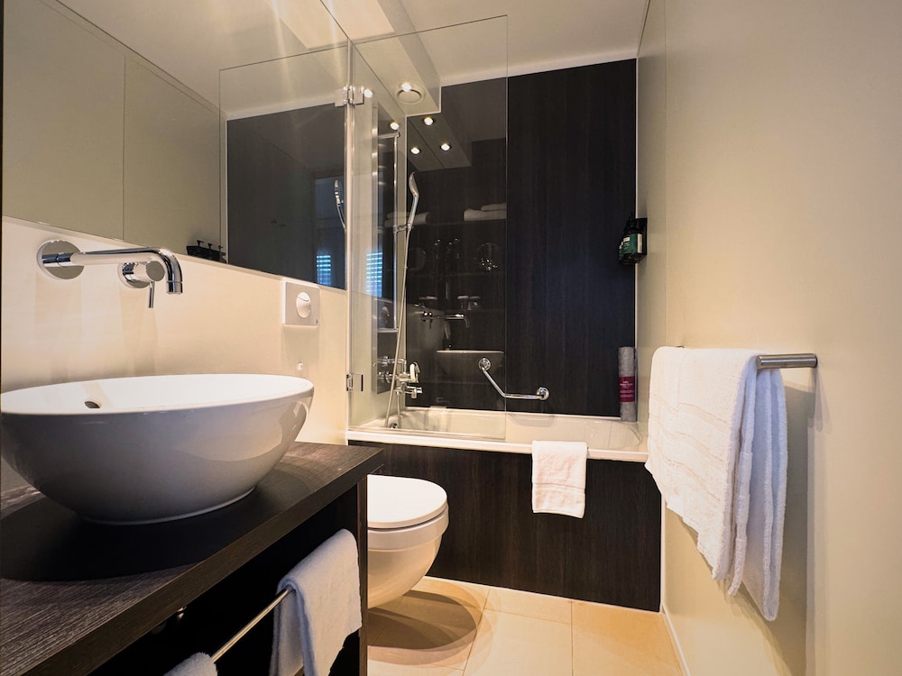 Habitación estándar, 2 camas individuales del hotel Crowne Plaza Zürich, An Ihg. Foto 8
